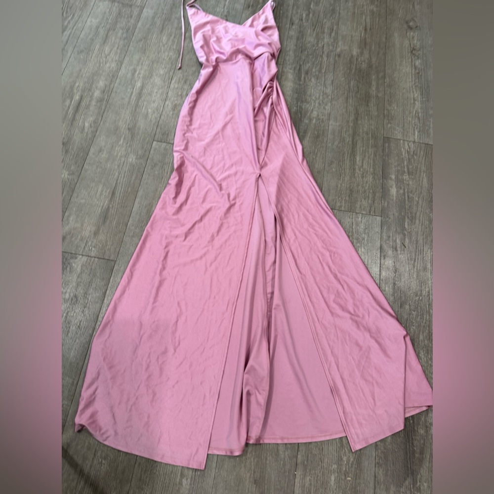 🍒BUNDLE 2 items for $8 

FINAL SALE✨

🌸BOUTIQUE long dress ✨ - Picture 6 of 9